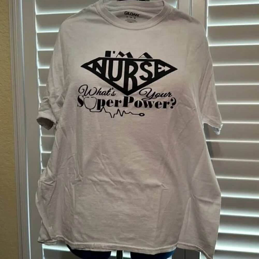 Gildan "I’m a nurse what’s your super power?" white Tee-shirt, size XL